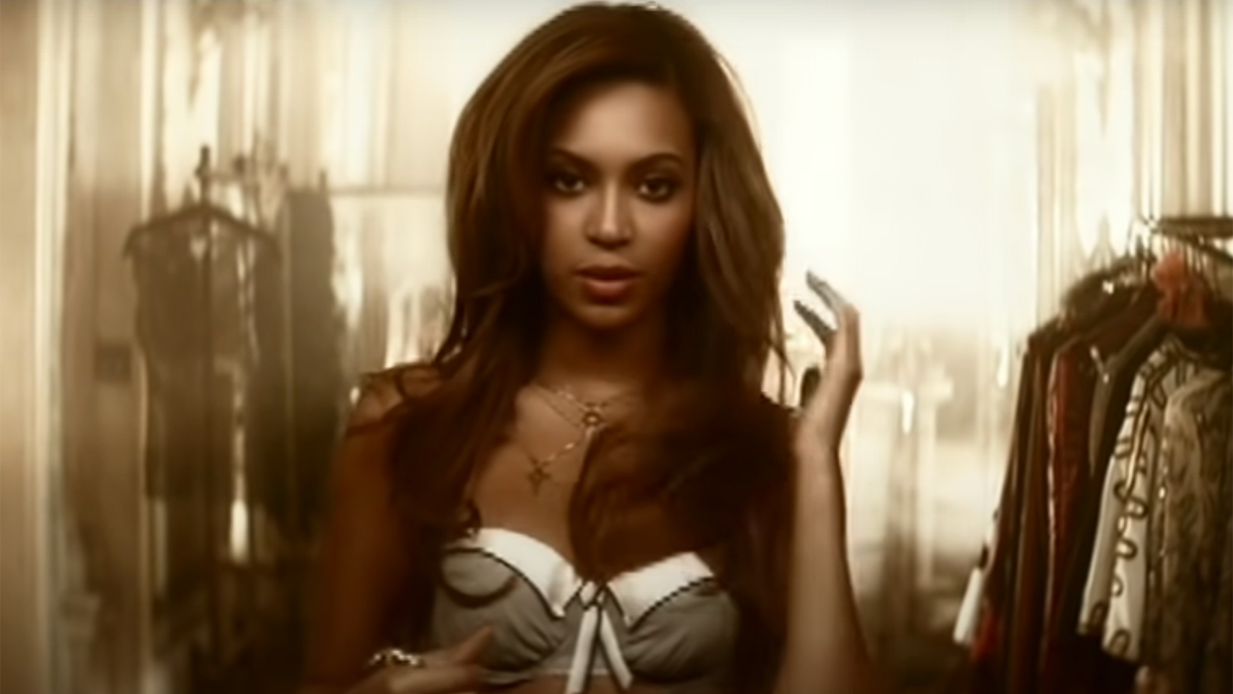 Фото 4 — Irreplaceable» by Beyoncé